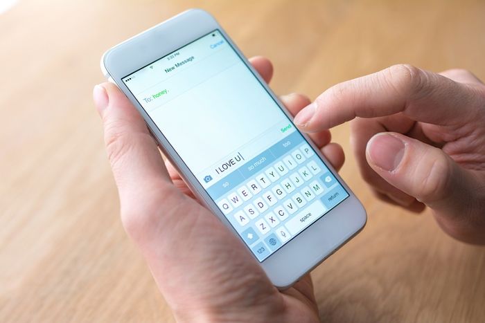 手机的柔性屏是什么,柔性屏手机