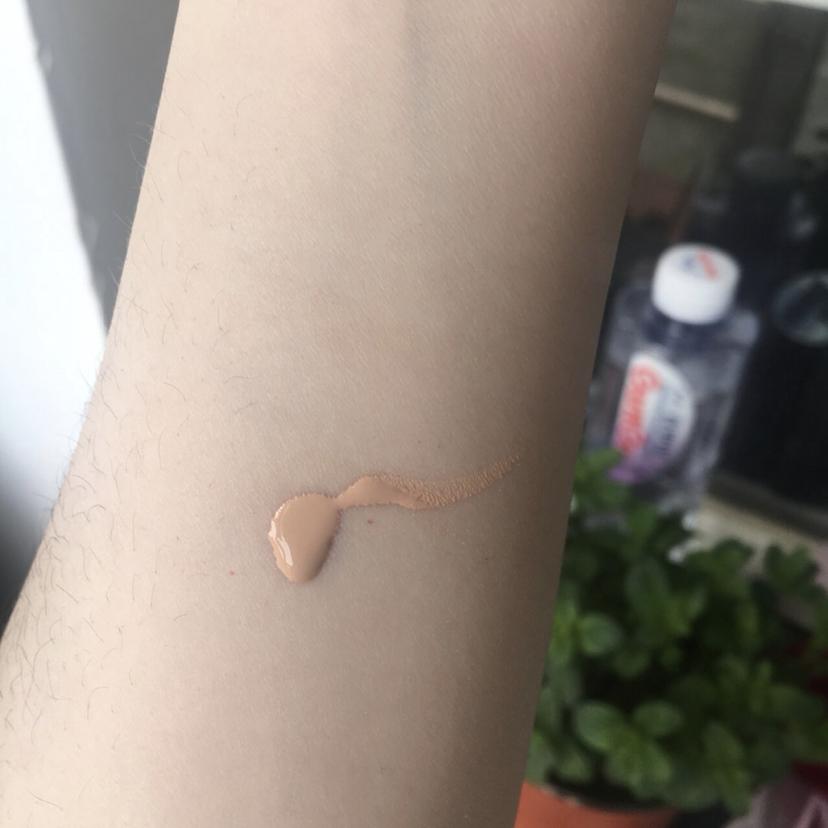 玫珂菲粉底液哪款好用,玫珂菲hd粉底液混干皮测评