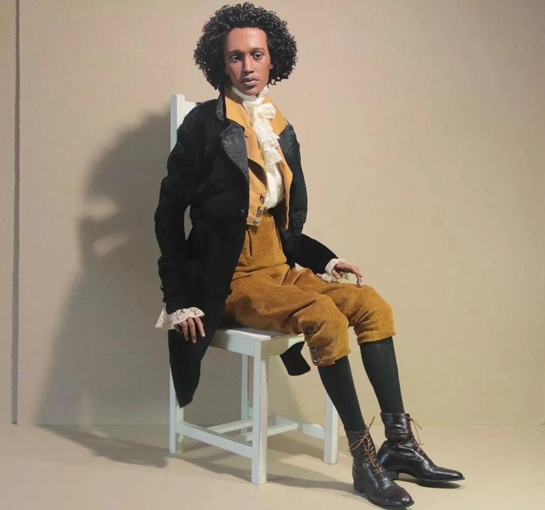 看过这位俄罗斯帅哥制作的人偶,不禁感叹:逼真得有点慎人了