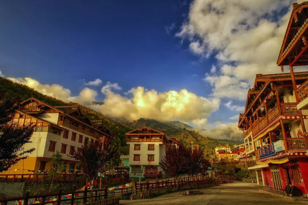 趁放假来一次有意义的旅行,比达瓦更扎更漂亮,关键是免费