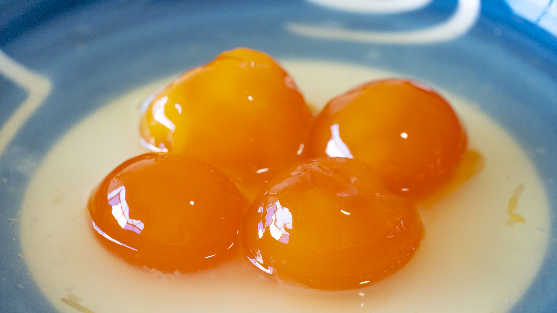 腌鸭蛋怎么腌才起沙流油,鸭蛋怎样腌制出油多又香视频