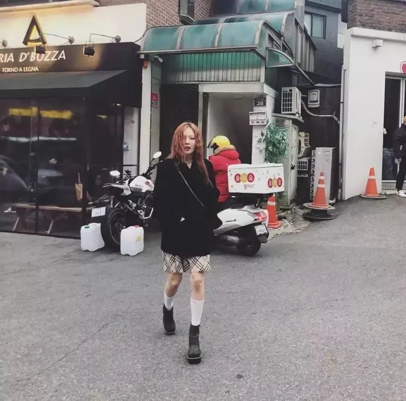 女明星都有的一双鞋,很火的一双女生鞋