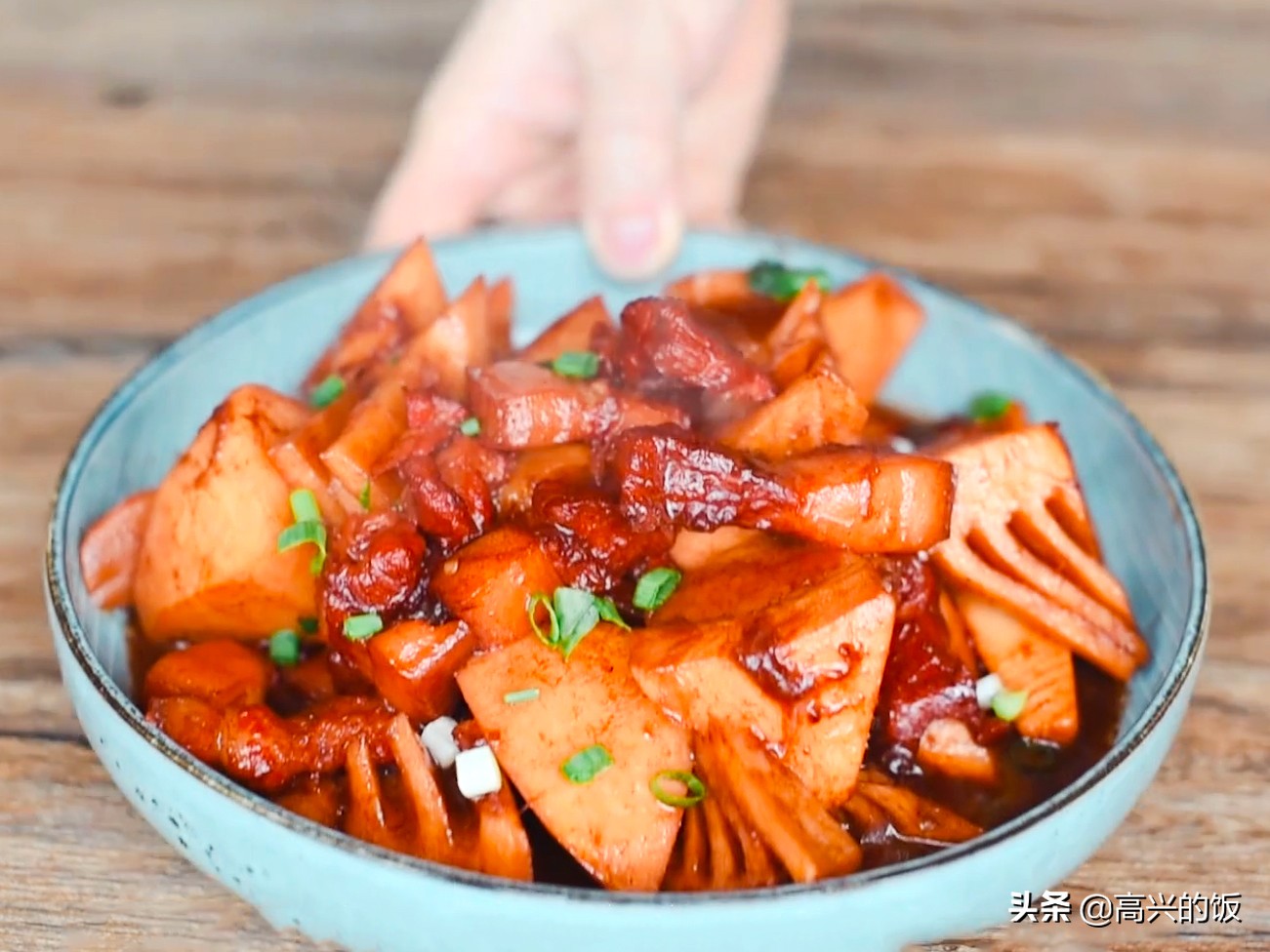 竹笋的家常做法春笋焯水后怎么放,春笋烧排骨笋子要不要焯水