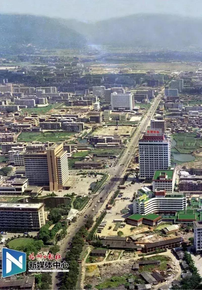 鼓楼网格,临汾鼓楼南大街与南外环十字路口