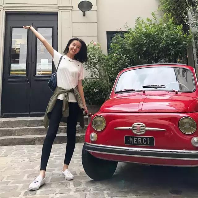 15岁的她挤掉一众女星拿下香奈儿形象大使,果然靠的是后台够硬?