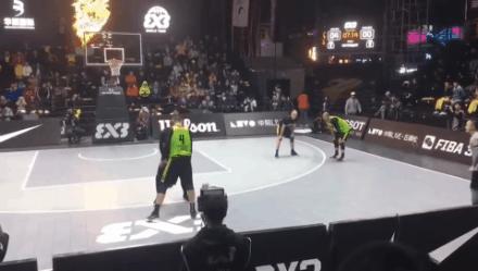 牛角战术是破什么防守,牛角战术