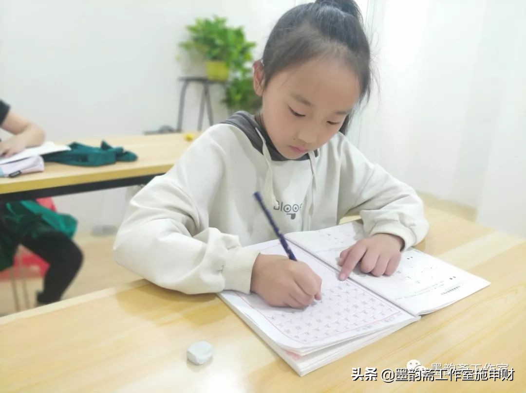 孩子总是写错笔顺怎么办,小孩笔顺总是写错怎么办