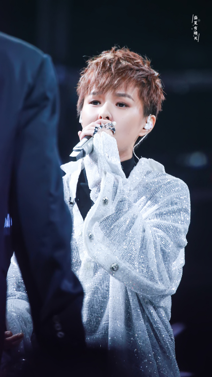 sunnee杨芸晴被路人说好帅,sunnee杨芸晴路人视觉