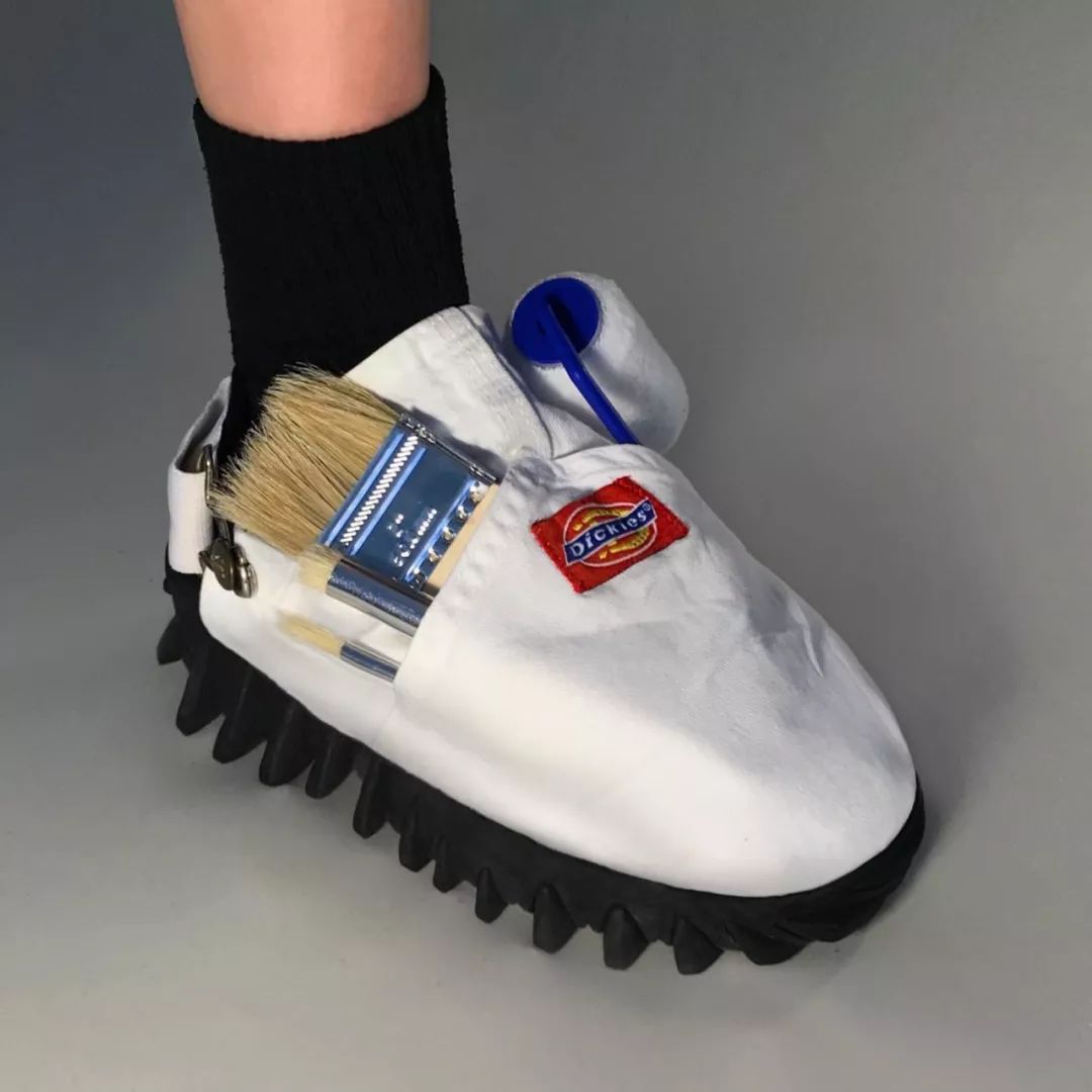 白天正经设计师晚上副业,一个不务正业设计师搞笑视频