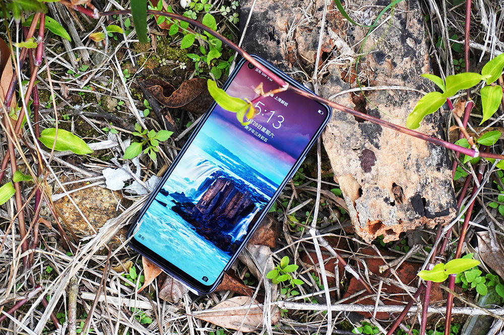 两千五块钱的荣耀手机性价比,两千以内5g荣耀系列手机推荐