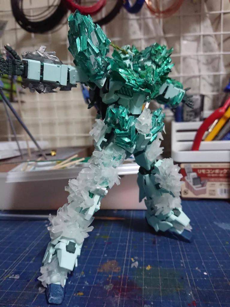 独角兽高达特效炸裂定格动画,结晶独角兽高达改造鉴赏