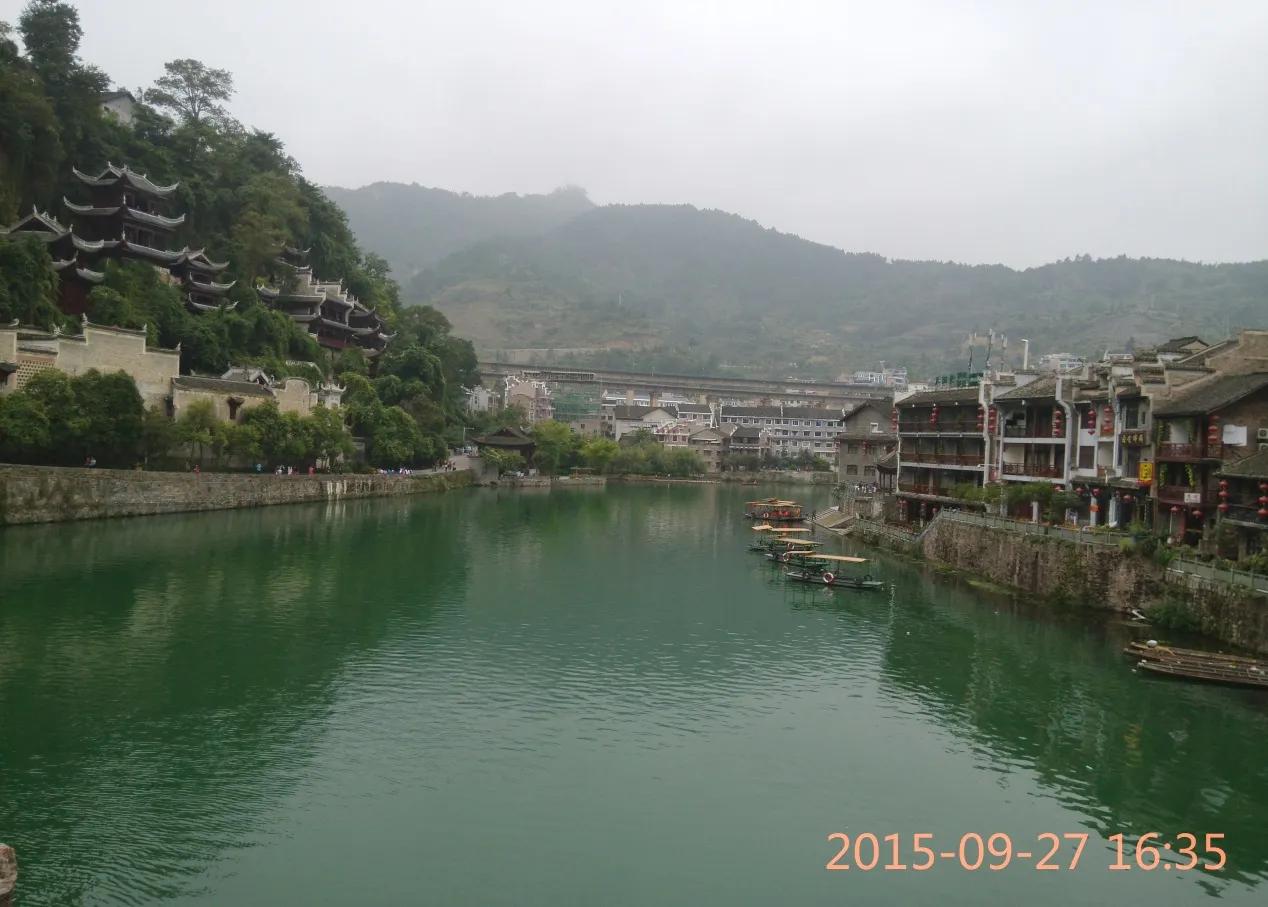 黄果树荔波小七孔苗寨镇远两日游,千户苗寨梵净山黄果树三日游