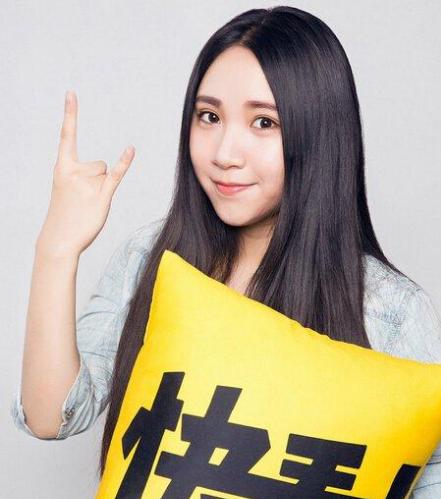 腾讯漫画和快看漫画哪个好,快看漫画和咚漫哪个好