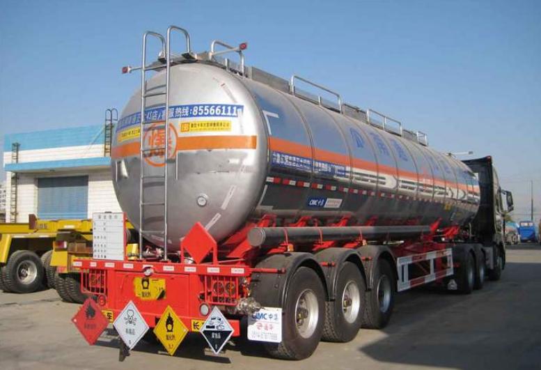 驾驶罐车需要注意什么,罐车行驶注意事项