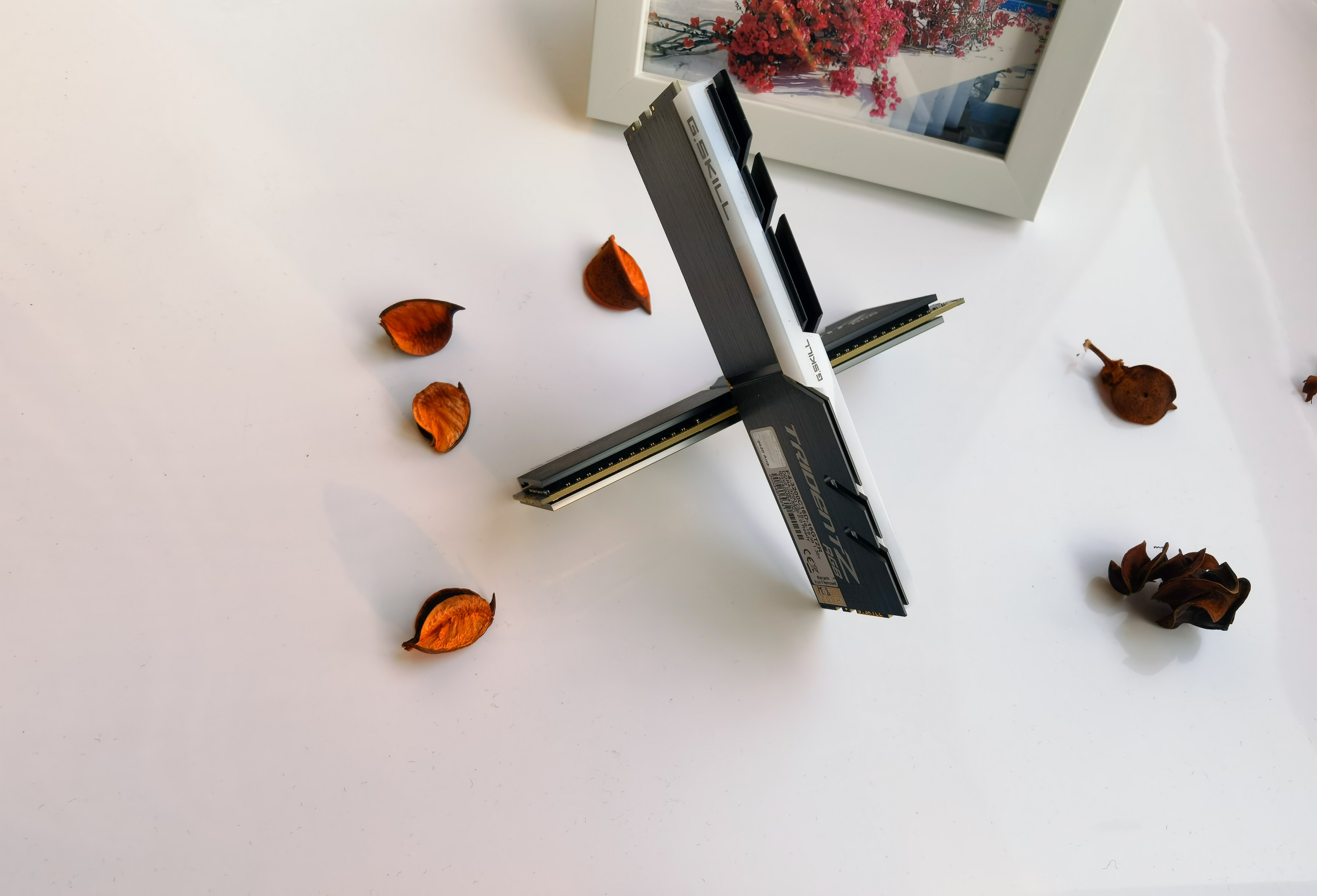 电脑可以组装双通道内存吗,单通道16g和双通道8g1333内存