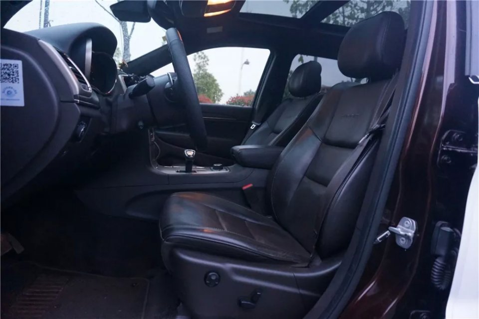 2017大切诺基3.0l基本操作流程,大切诺基3.0l值得入手吗