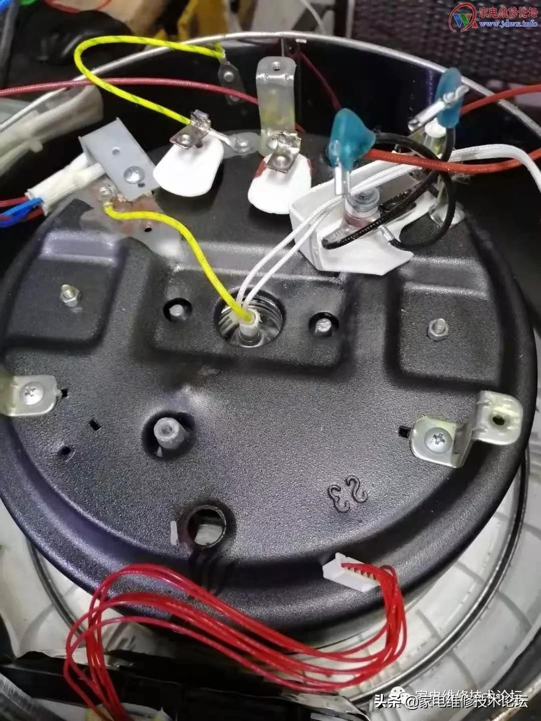 电压力煲四周漏气正常吗,电压力煲漏气是什么原因