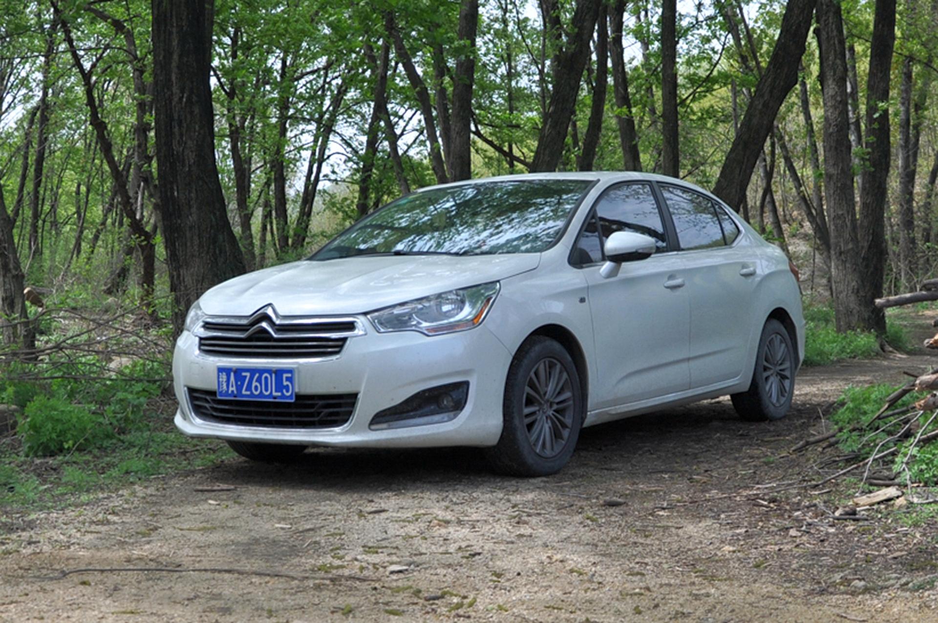 乐空手持锂电洗车机评测,便携洗车机220v高压家用