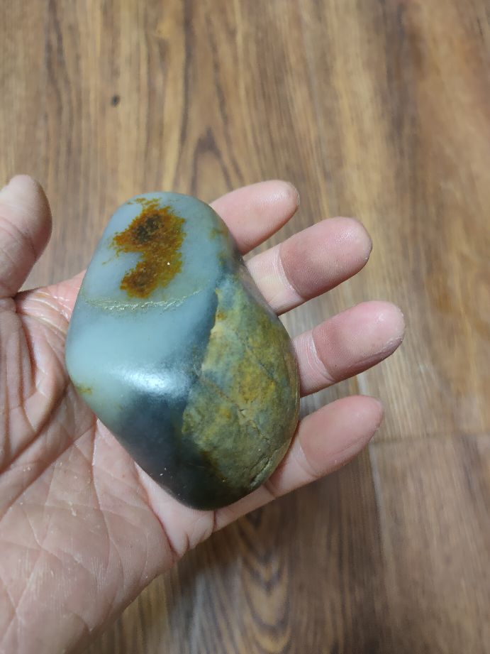 和田沙漠干坑籽料原石,和田浅青花籽料原石