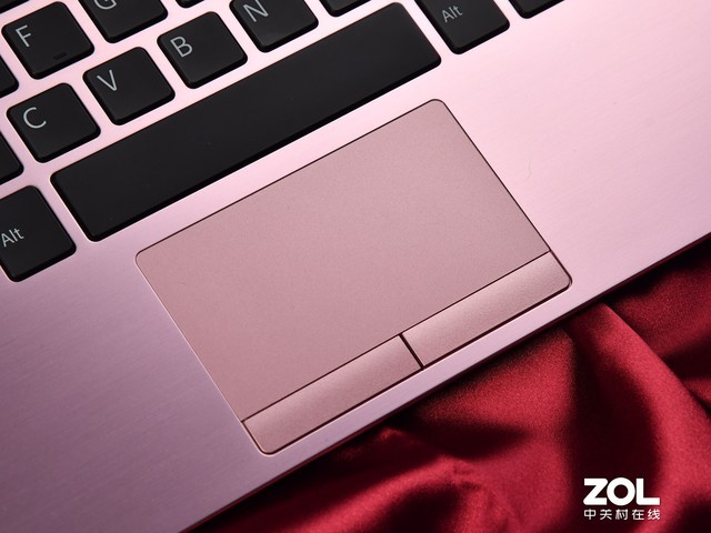 899g机身强塞六核酷睿VAIOSX12评测