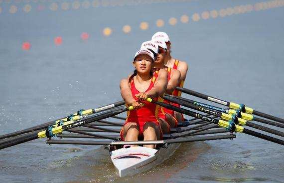 划船机30分钟燃脂训练方法,水阻划船机初学者应该怎么选择