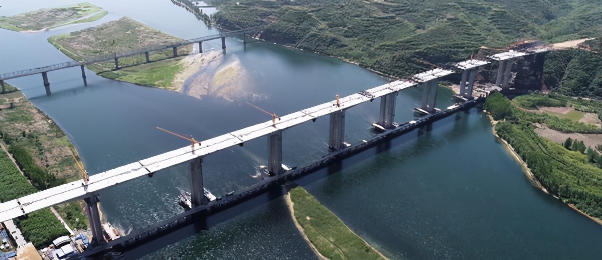 昔日的荒山早已变成了金山银山,昔日荒山变金山