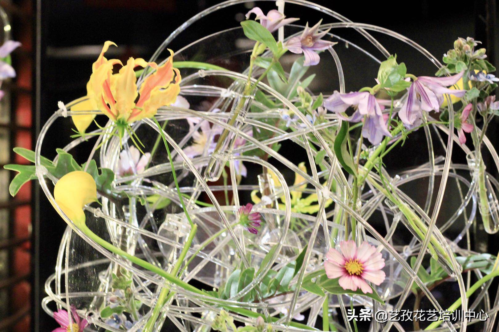 开一家花店怎么营销才能赚钱,花店做批发零售怎样进货