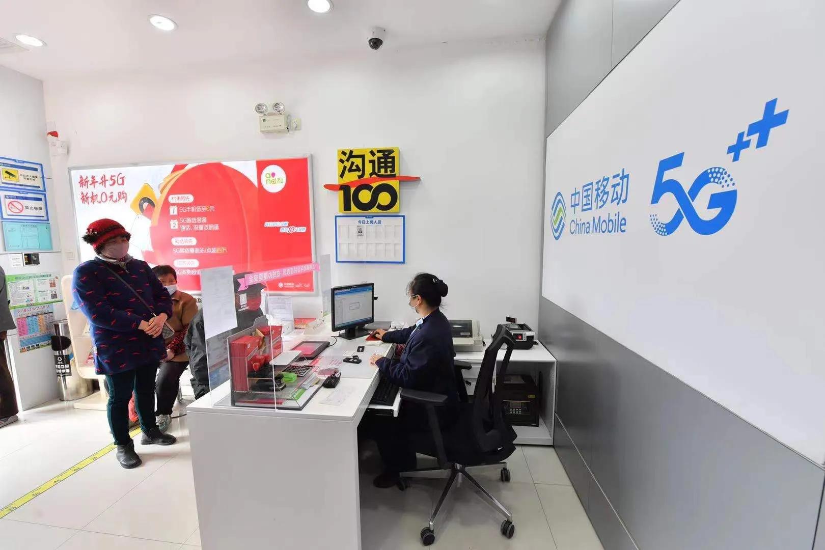 我花一万块钱买了个一千块钱的手机,全是运营商的套路