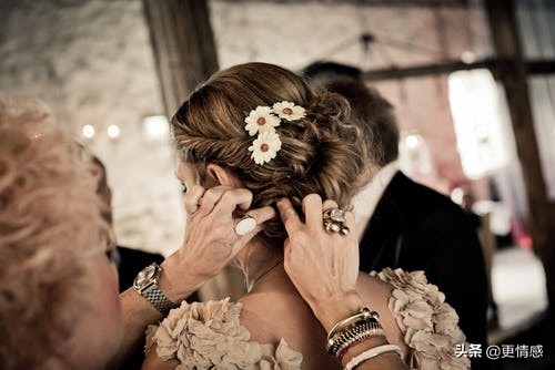 当你第一次去婆婆家婆婆不会做饭,如果你第一次去女生家要注意什么