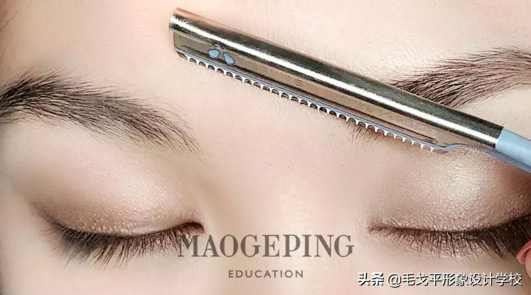 新手修眉画眉小技巧一看就会,新手画眉修眉最简单方法