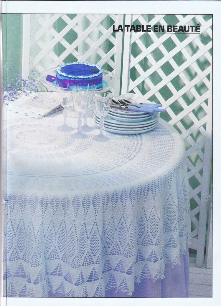 有漂亮的台布钩针图解吗,钩针编织桌布盖巾教程