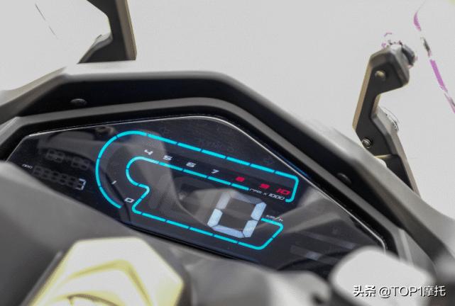 光阳赛艇s250和2023款s350比较哪个好,跨界踏板光阳赛艇250配置