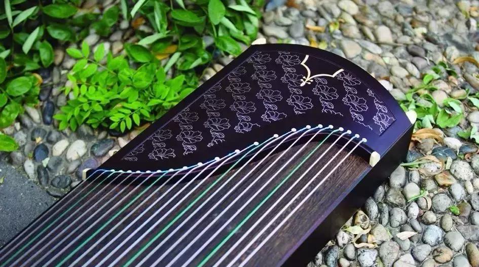 怎么选一把一步到位的古筝,如何选择古筝