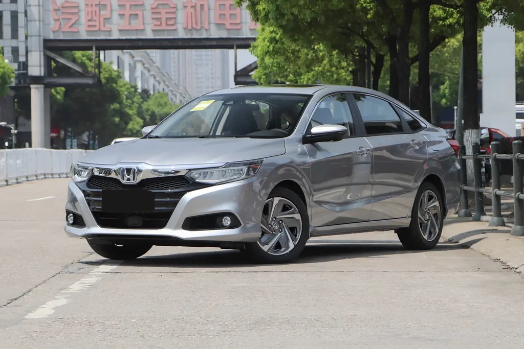 凌派1.0排量油耗10.7是什么原因,凌派2013款1.8l自动豪华版油耗多少