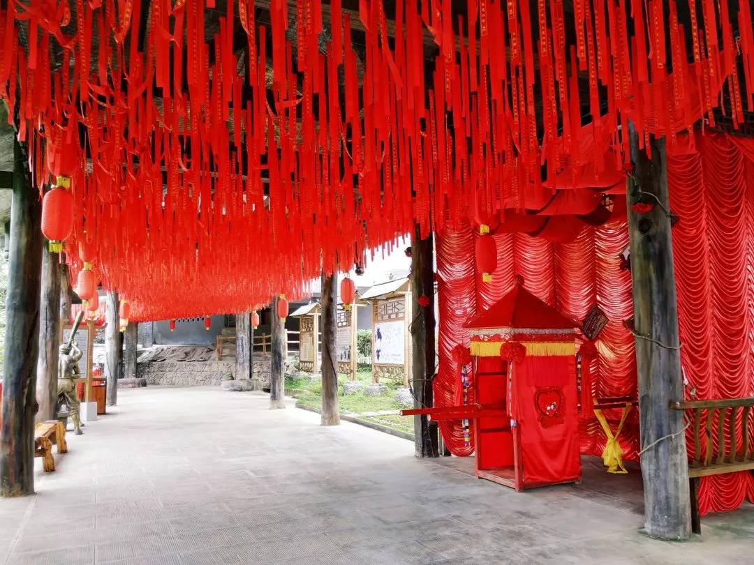 阿依河团购门票,阿依河门票优惠是要线下买票吗