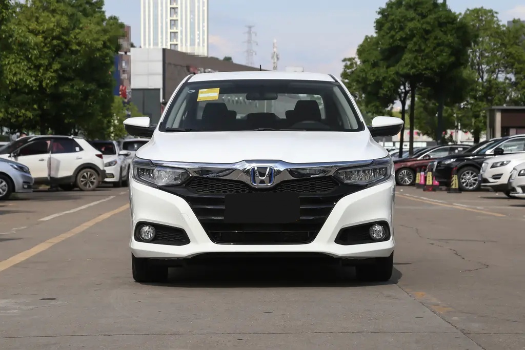 凌派1.0排量油耗10.7是什么原因,凌派2013款1.8l自动豪华版油耗多少