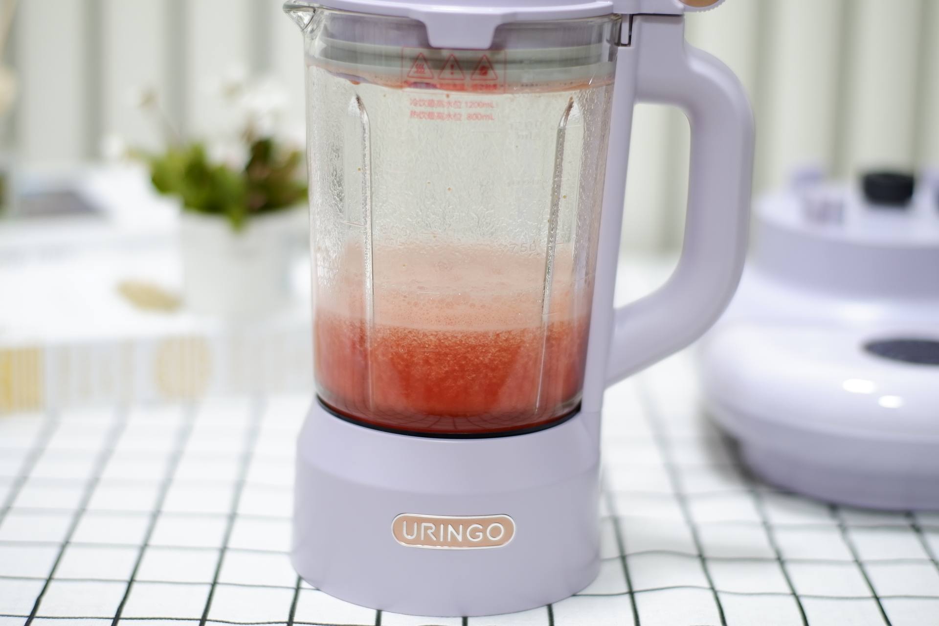 小破壁机是大宇好还是七彩叮当好,七彩叮当破壁机多少钱一台