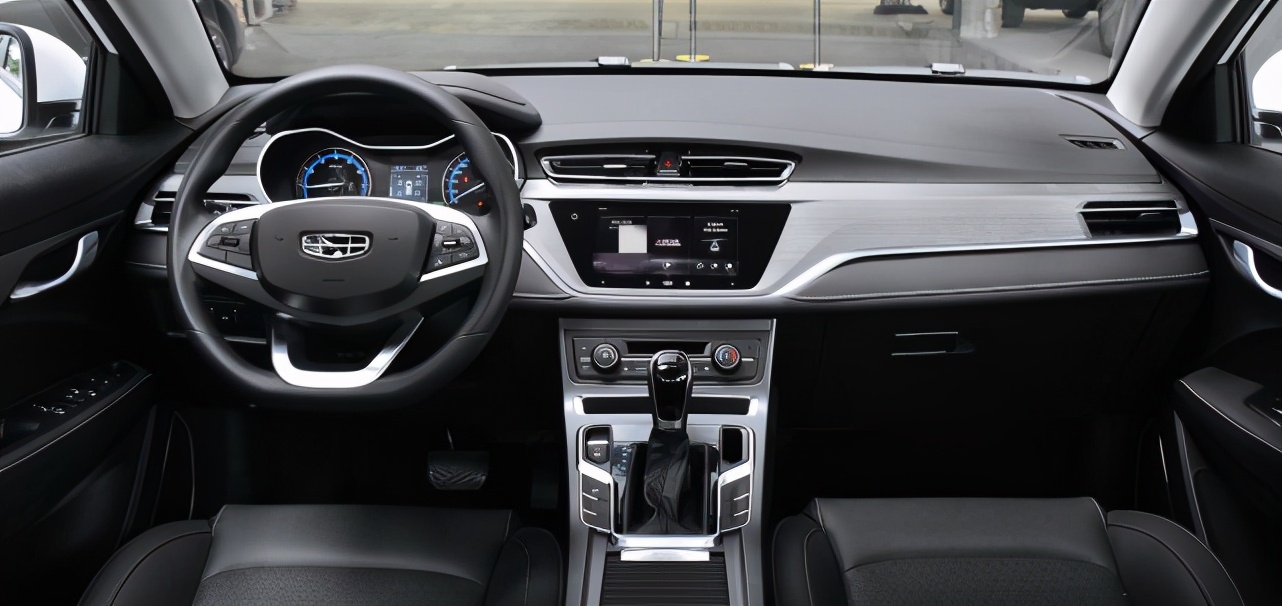 吉利帝豪1.4t油耗多少钱一公里,吉利帝豪油耗车评