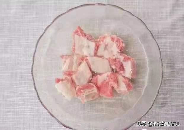 六个月的宝宝缺铁缺钙怎么吃,宝宝缺铁缺钙该吃什么辅食