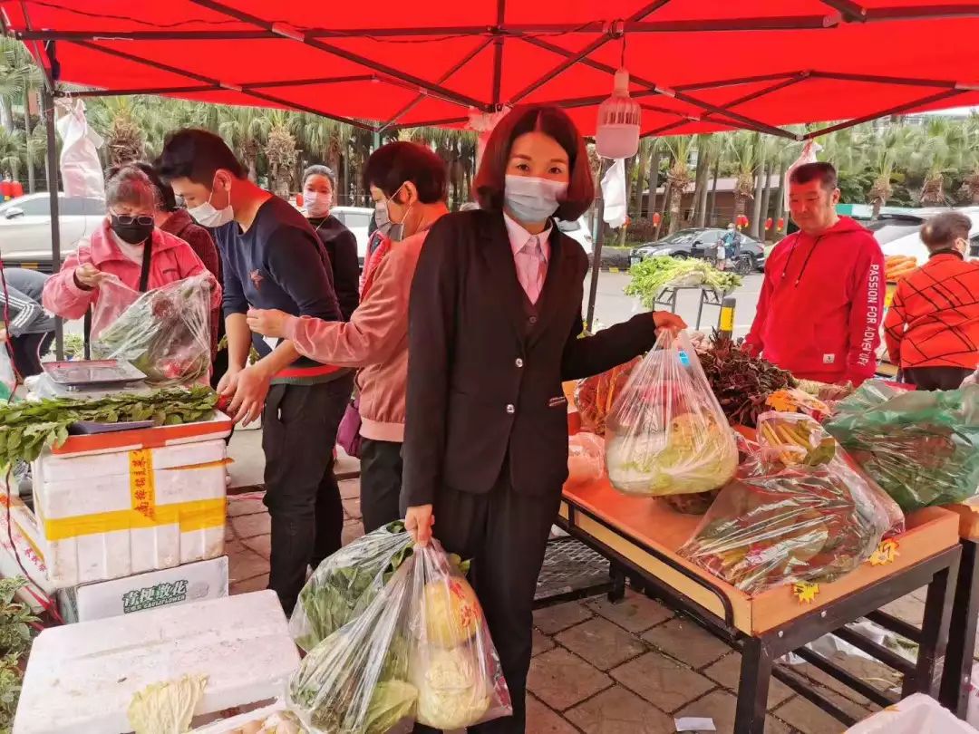 番禺｜物业做“微商”卖菜，管家当“快递员”送菜，广碧这波操作获满屏点赞