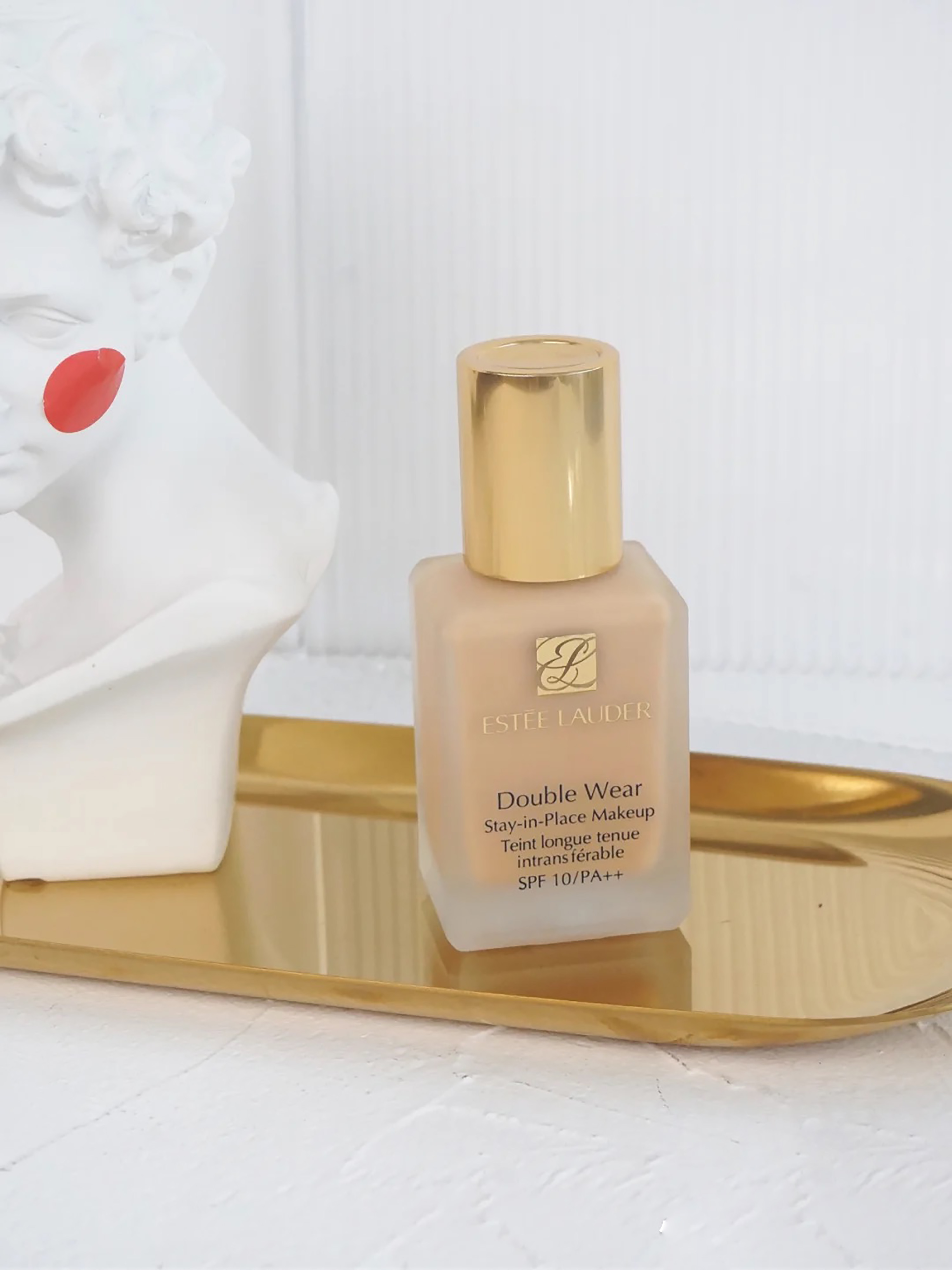 雅诗兰黛dw粉底液浮粉脱妆严重,让皮肤看起来好的粉底液