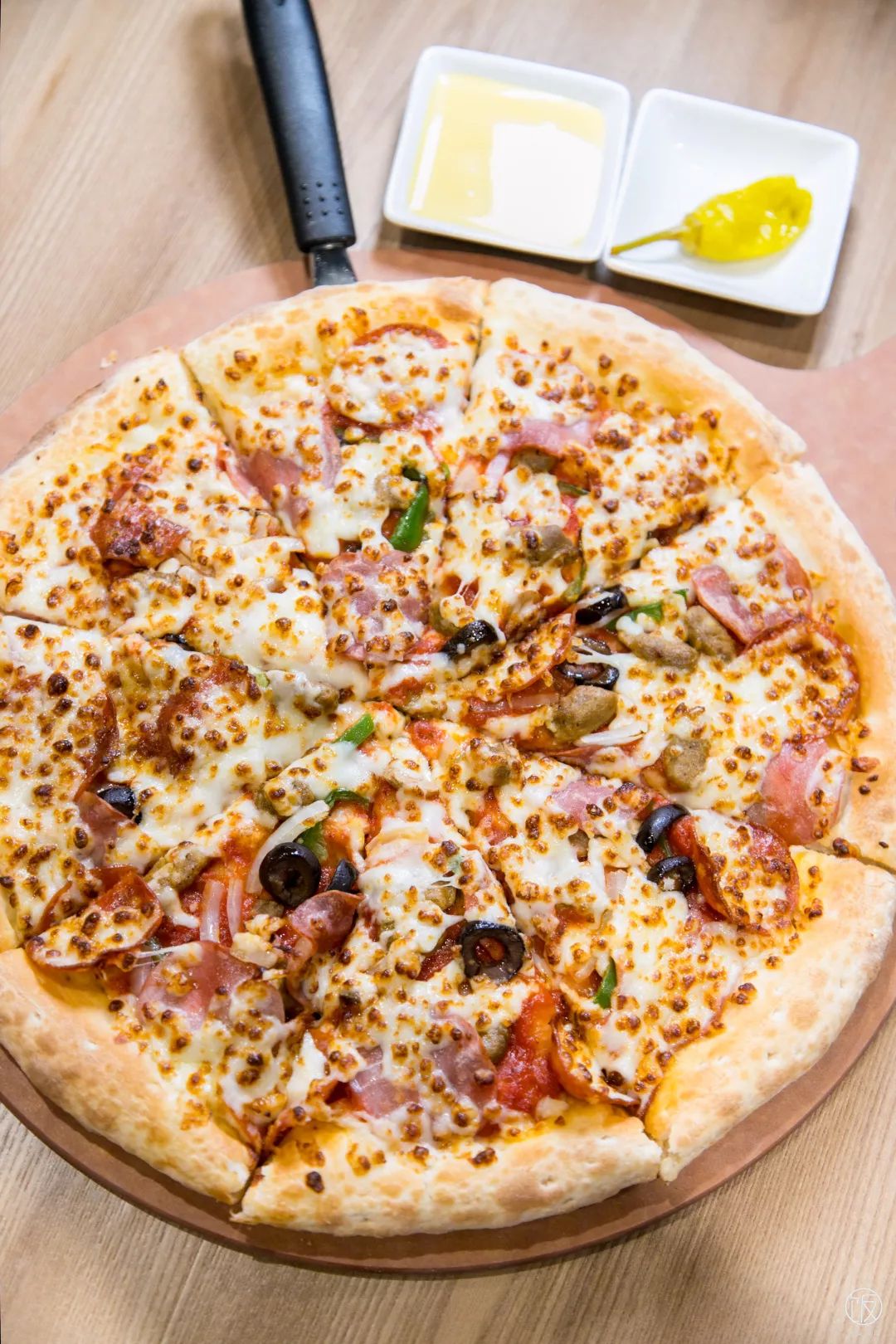 XXXL汉堡、重口吐司...随便吃,城北的宝藏Mall我来了