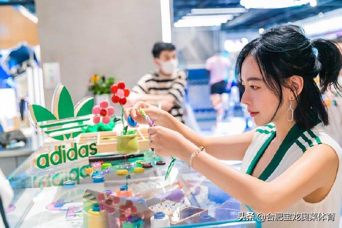 阿迪达斯耐克折扣店需要加盟费么,怎么加盟阿迪达斯折扣店