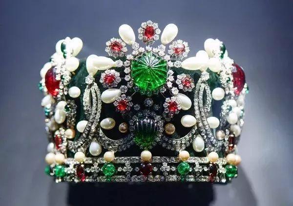 祖母绿宝石皇冠,泰勒彩宝祖母绿价格