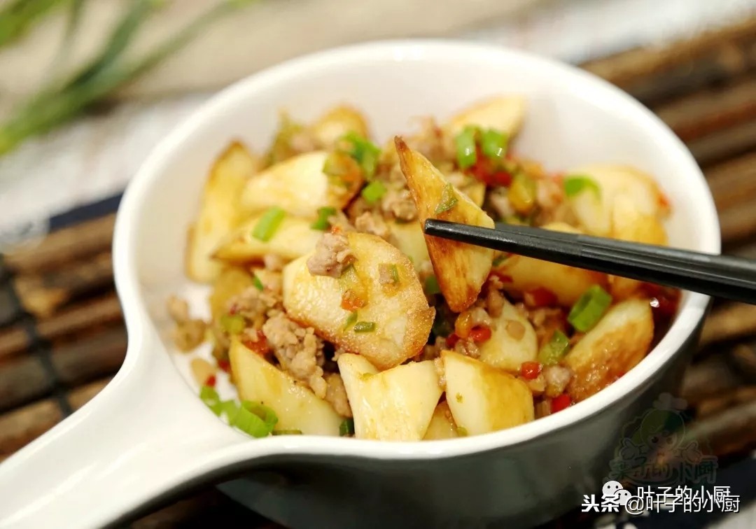 山药除了煲汤，还有这7种特别做法，吃着舒服，待客拿得出手！