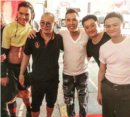 李连杰和甄子丹对比照,李连杰和甄子丹的成长历程