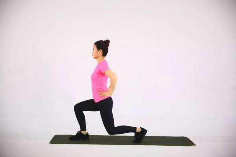 不去健身房怎么最快练腿？在家5个运动，增强腿部力量，变身大神