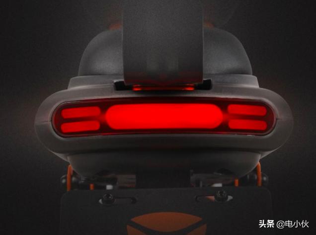 雅迪带篮子的新国标电动车,雅迪48v新国标电动车小金鼠