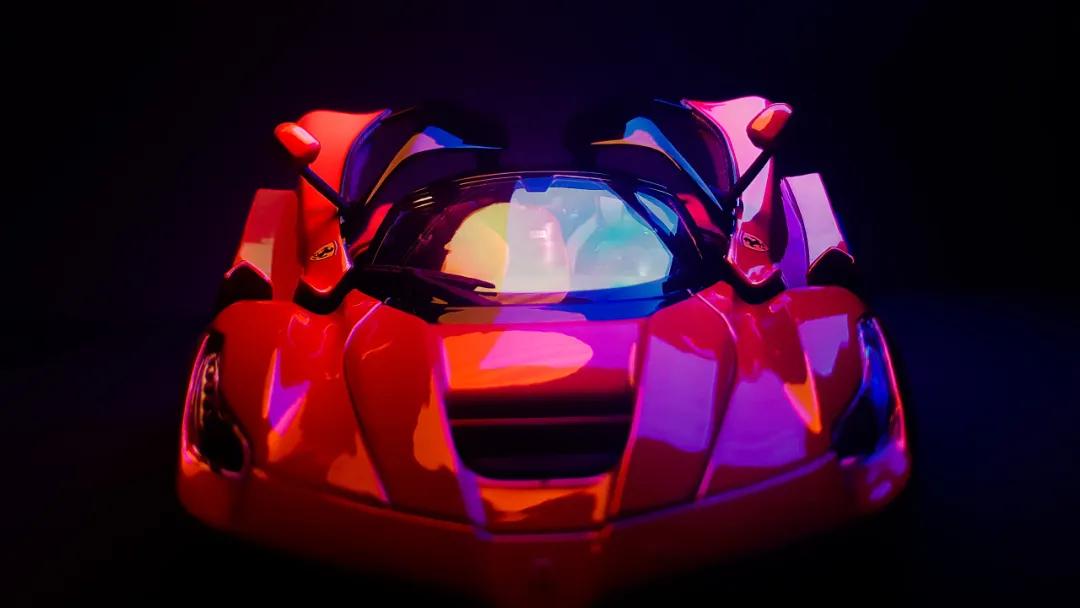 开法拉利拉法、保时捷918和迈凯伦p1的人都住啥样的豪宅？