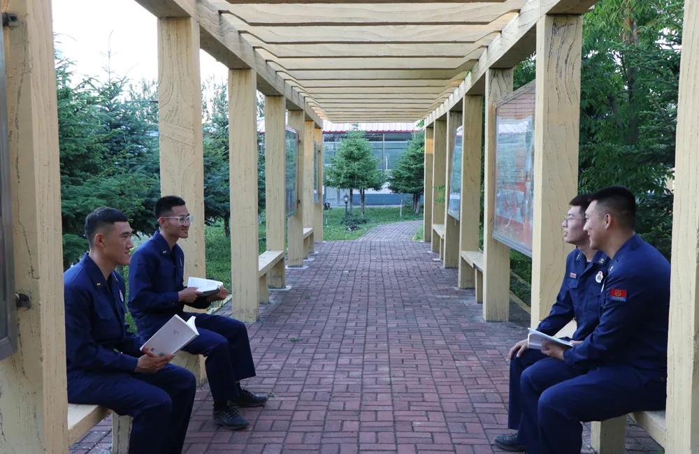 学*党**史践初心|东极火焰蓝活用“小举措”让*党**史学习教育“热起来”